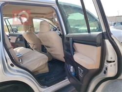 تۆیۆتا لاند کروزەر